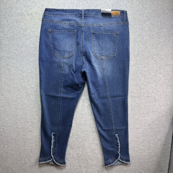 NWT Crown & Ivy Jeans Womens 14 High Rise Skinny Crop Ruffle Slit Raw Hem Denim - Picture 12 of 12